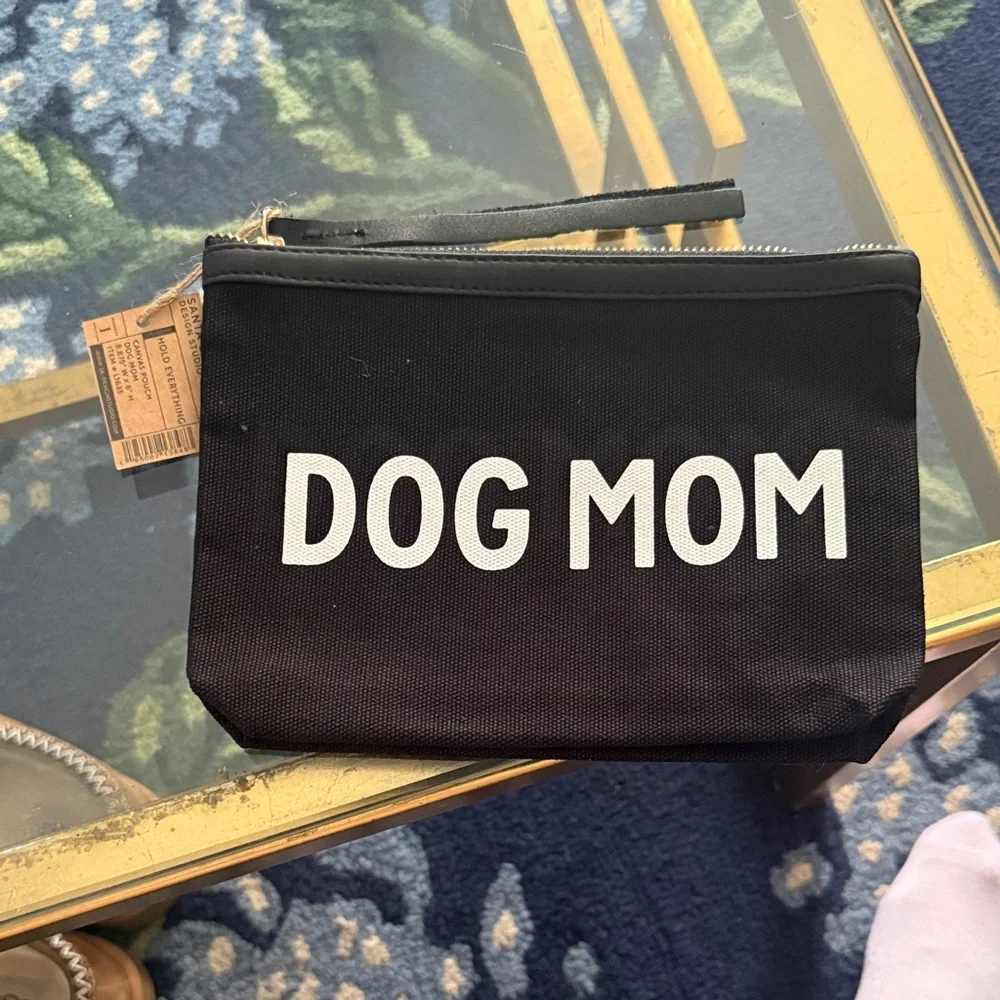 Black 'Dog Mom' Pouch